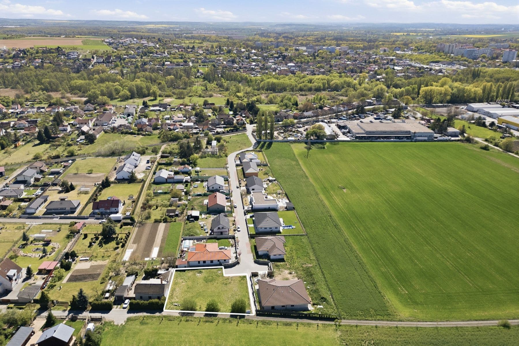 Prodej pozemku 1.107 m², Maloborecká, Mělník, Středočeský kraj Prodej pozemku 1.107 m², Maloborecká, Mělník, Středočeský kraj
