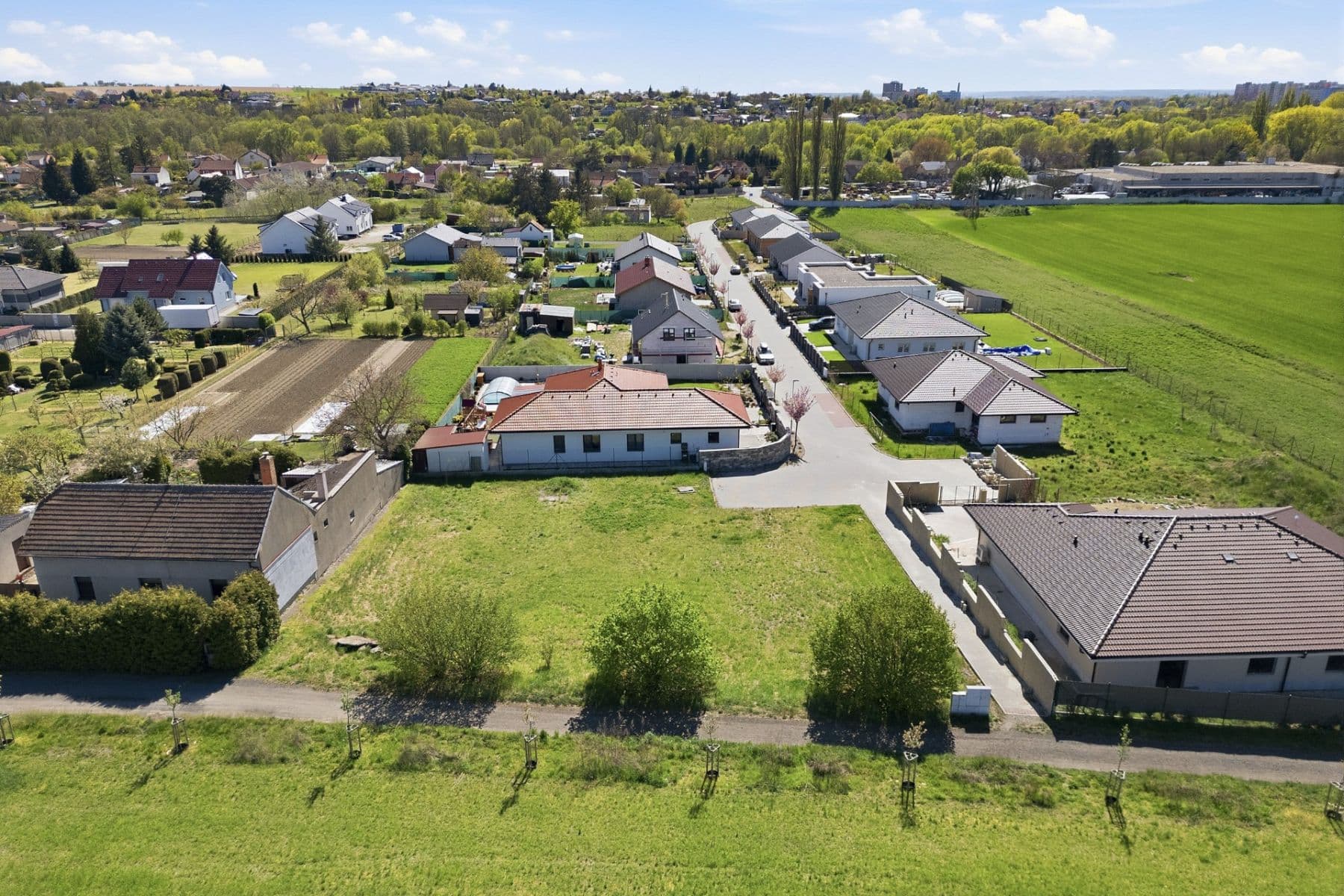 Prodej pozemku 1.107 m², Maloborecká, Mělník, Středočeský kraj Prodej pozemku 1.107 m², Maloborecká, Mělník, Středočeský kraj