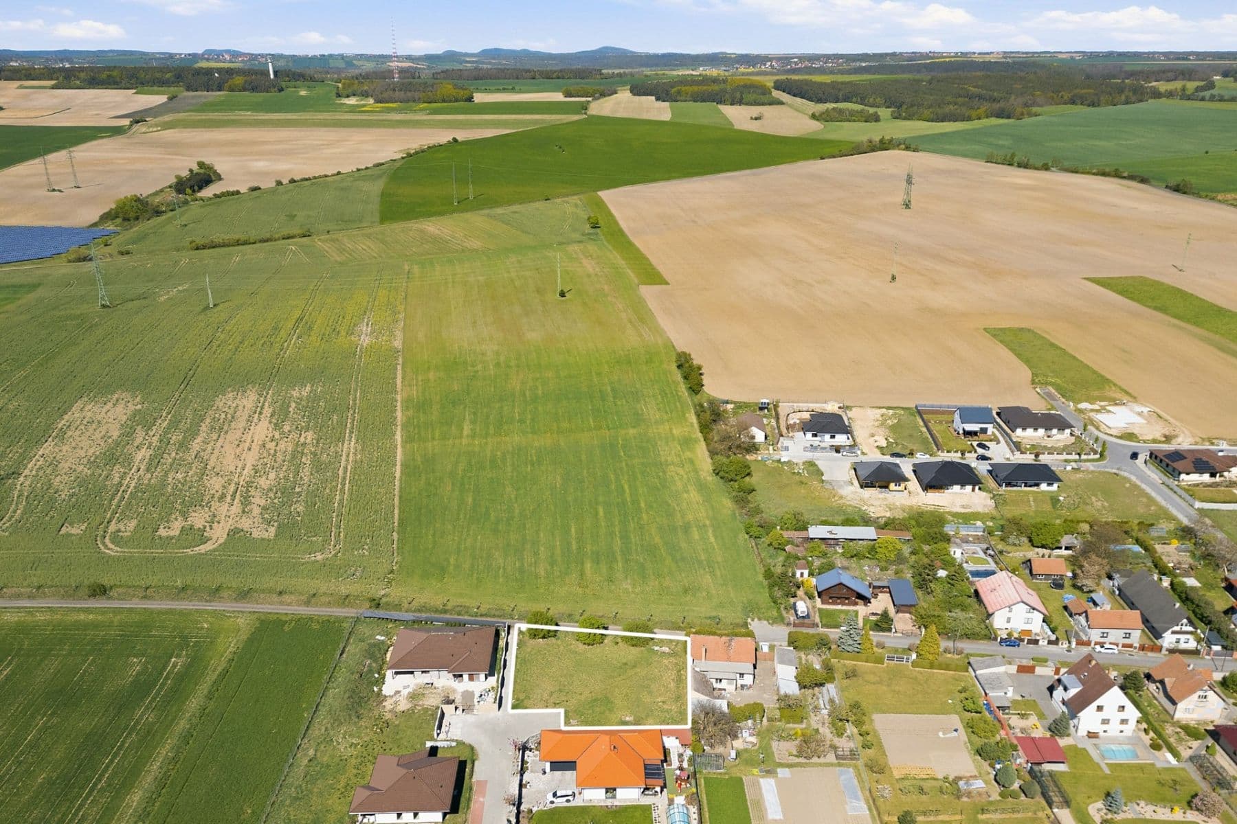 Prodej pozemku 1.107 m², Maloborecká, Mělník, Středočeský kraj Prodej pozemku 1.107 m², Maloborecká, Mělník, Středočeský kraj
