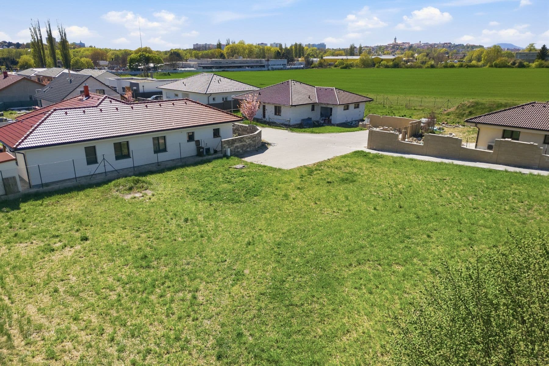 Prodej pozemku 1.107 m², Maloborecká, Mělník, Středočeský kraj Prodej pozemku 1.107 m², Maloborecká, Mělník, Středočeský kraj