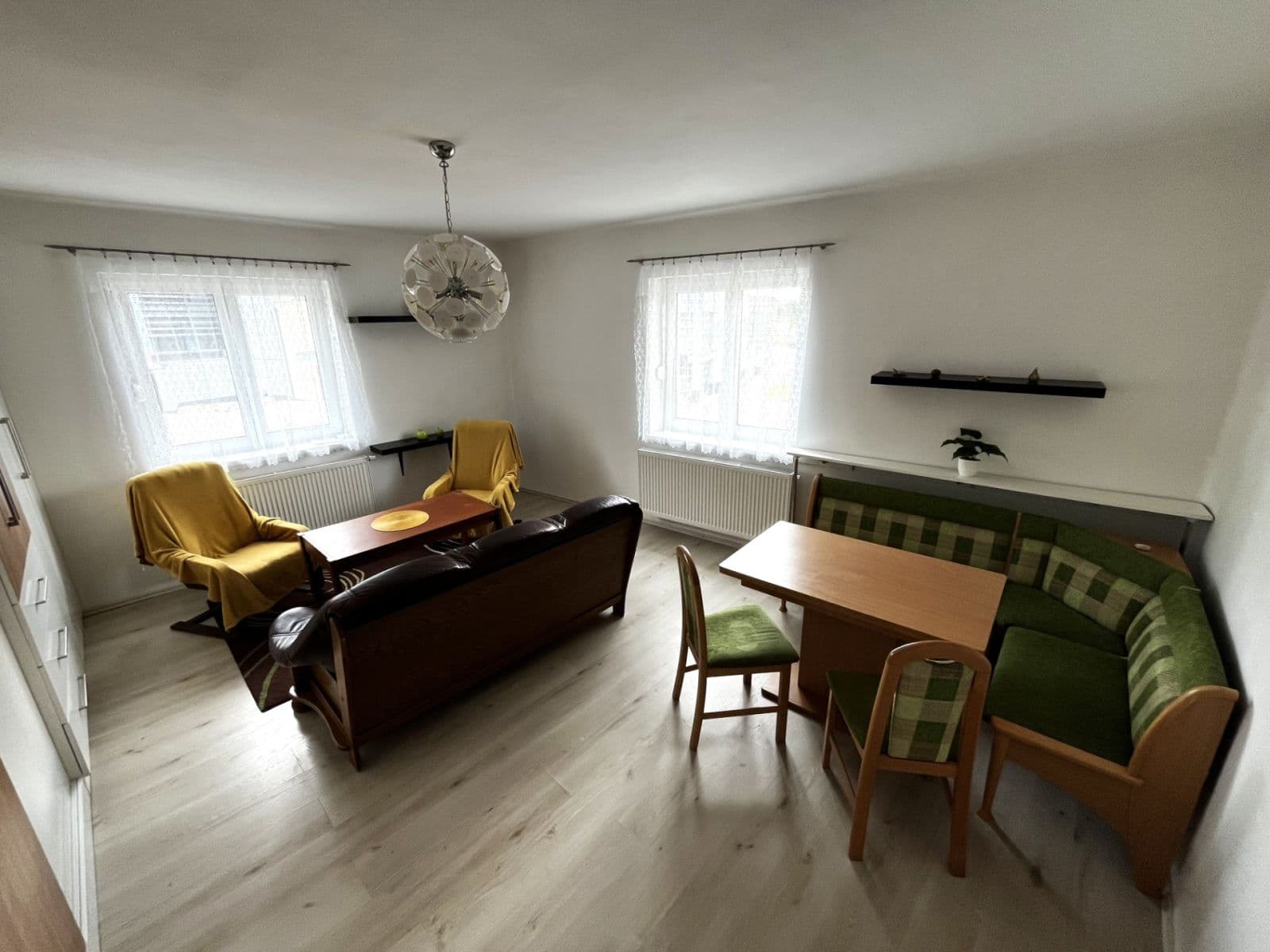 Pronájem bytu 2+1 56 m², Dukelských hrdinů, Rakovník, Středočeský kraj Pronájem bytu 2+1 56 m², Dukelských hrdinů, Rakovník, Středočeský kraj