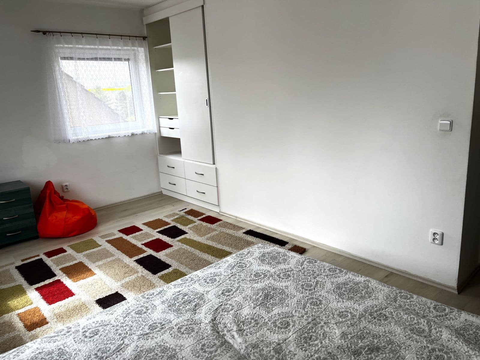 Pronájem bytu 2+1 56 m², Dukelských hrdinů, Rakovník, Středočeský kraj Pronájem bytu 2+1 56 m², Dukelských hrdinů, Rakovník, Středočeský kraj