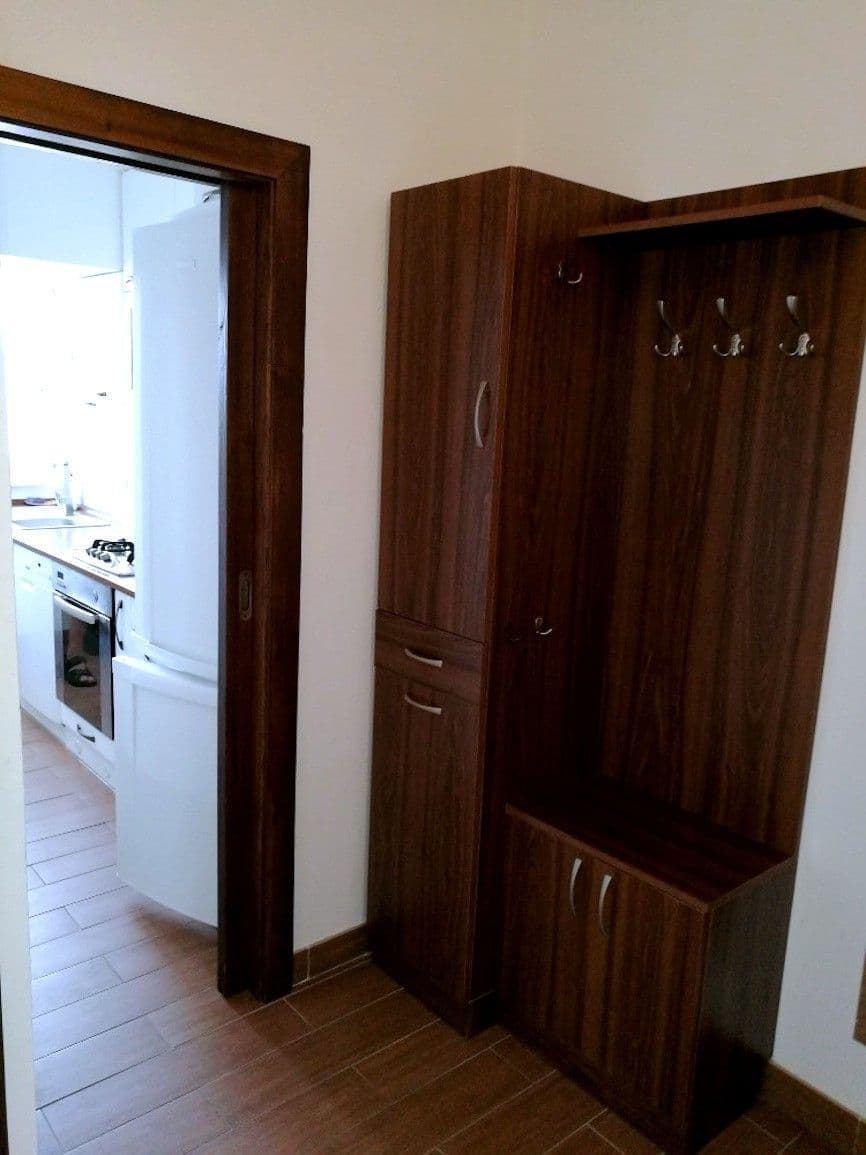 Pronájem bytu 2+1 56 m², Dukelských hrdinů, Rakovník, Středočeský kraj Pronájem bytu 2+1 56 m², Dukelských hrdinů, Rakovník, Středočeský kraj