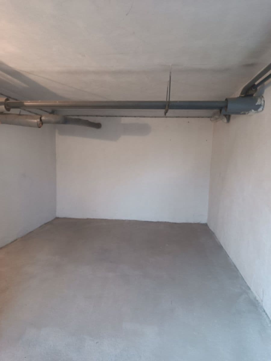 Pronájem garáže 19 m², Tylova, Ostrava, Moravskoslezský kraj Pronájem garáže 19 m², Tylova, Ostrava, Moravskoslezský kraj