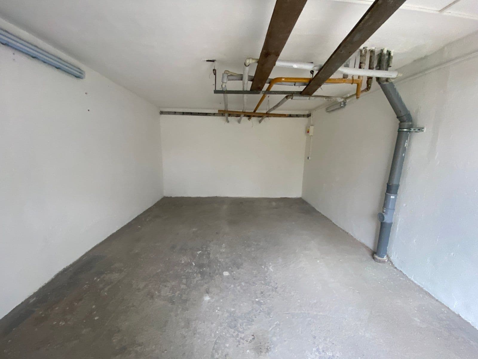 Pronájem garáže 24 m², Tylova, Ostrava, Moravskoslezský kraj Pronájem garáže 24 m², Tylova, Ostrava, Moravskoslezský kraj