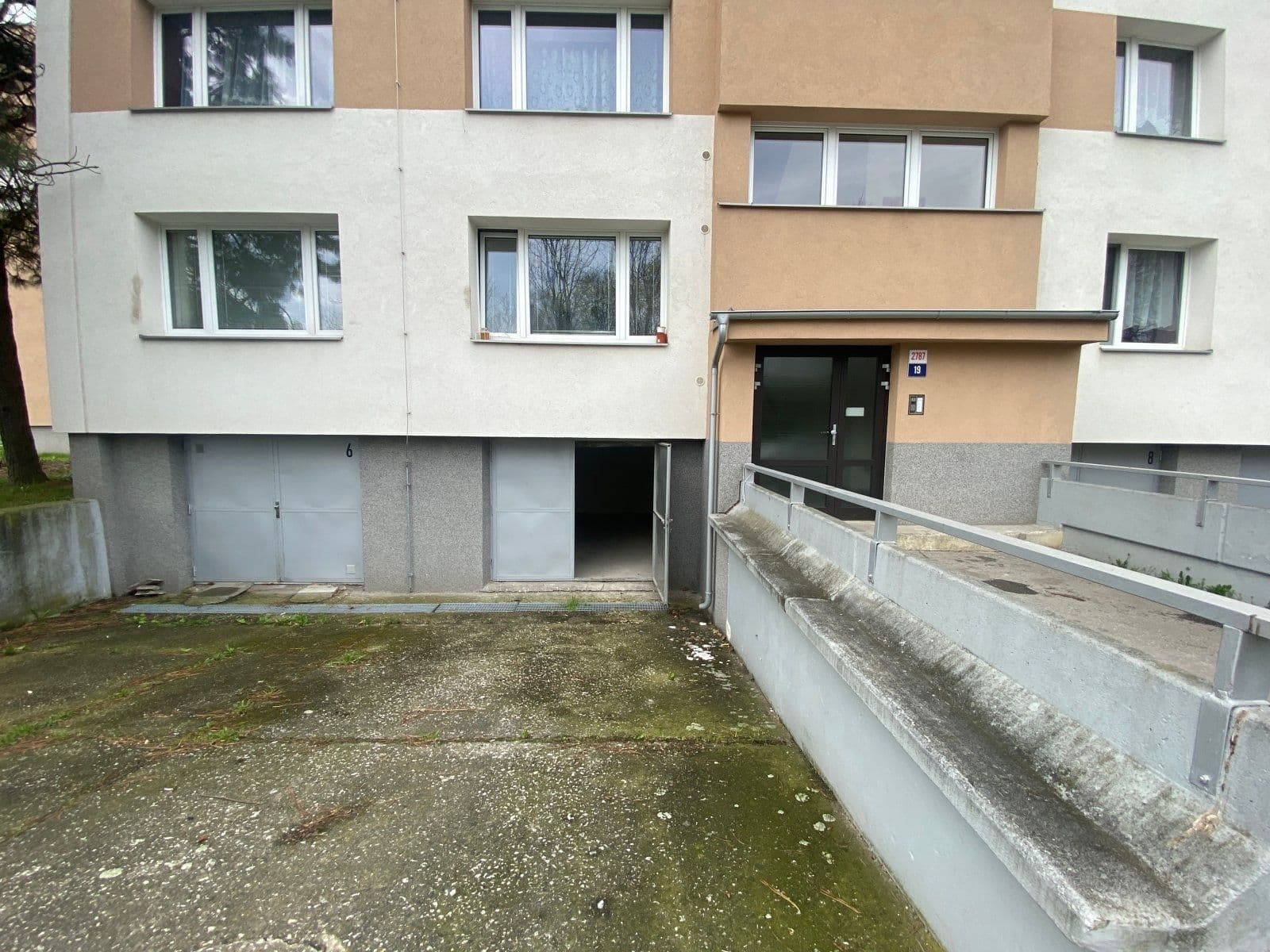 Pronájem garáže 24 m², Tylova, Ostrava, Moravskoslezský kraj Pronájem garáže 24 m², Tylova, Ostrava, Moravskoslezský kraj