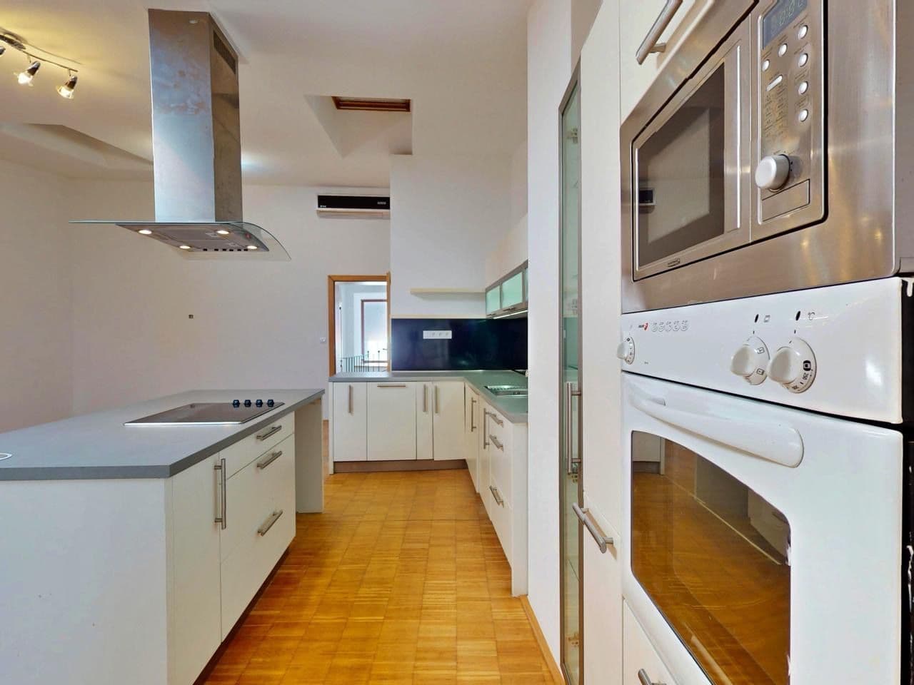 Pronájem bytu 3+kk 75 m², Ztracená, Olomouc, Olomoucký kraj Pronájem bytu 3+kk 75 m², Ztracená, Olomouc, Olomoucký kraj