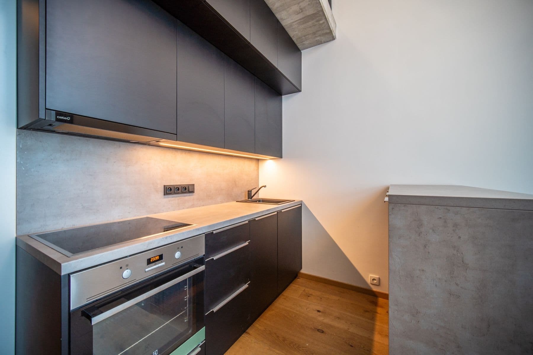 Prodej bytu 2+kk 38 m², Novovysočanská, Praha, Praha Prodej bytu 2+kk 38 m², Novovysočanská, Praha, Praha