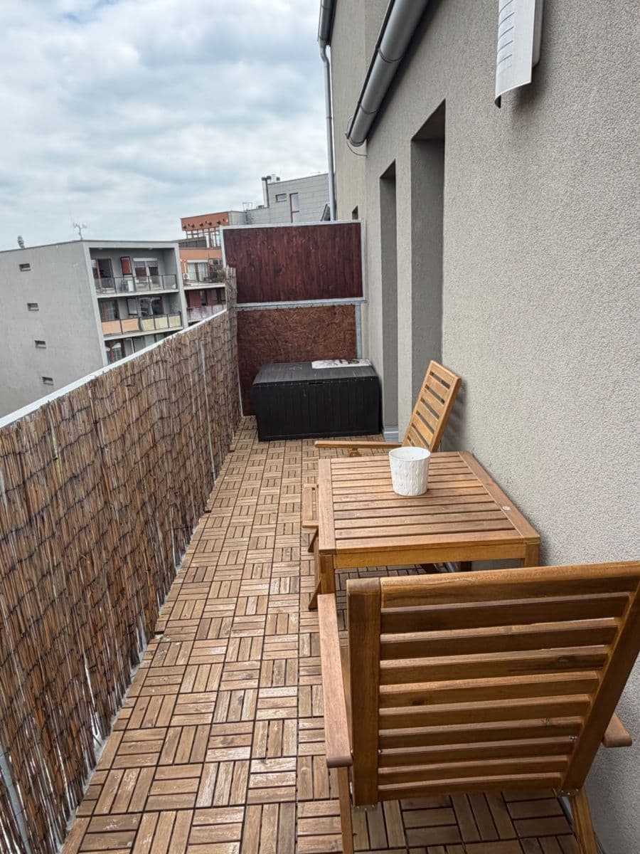 Pronájem bytu 2+kk 50 m², Jankovcova, Praha, Praha Pronájem bytu 2+kk 50 m², Jankovcova, Praha, Praha