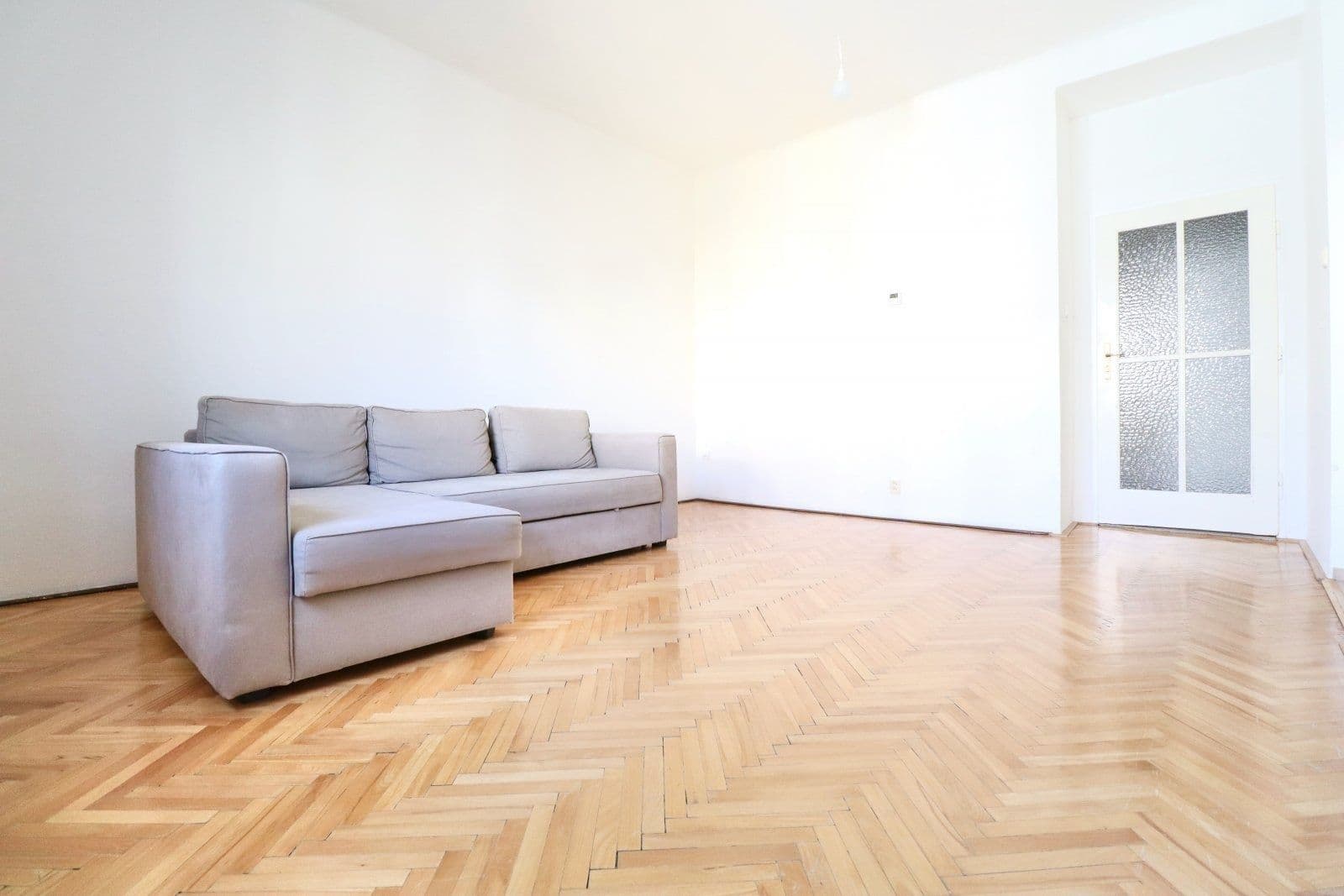 Pronájem bytu 2+kk 43 m², Nad studánkou, Praha, Praha Pronájem bytu 2+kk 43 m², Nad studánkou, Praha, Praha
