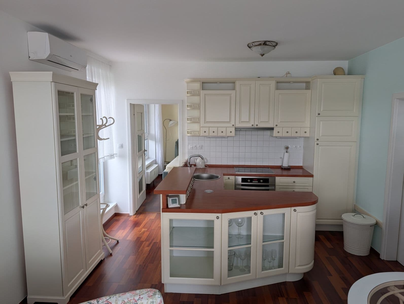 Pronájem bytu 3+kk 63 m², Pod Harfou, Praha, Praha Pronájem bytu 3+kk 63 m², Pod Harfou, Praha, Praha