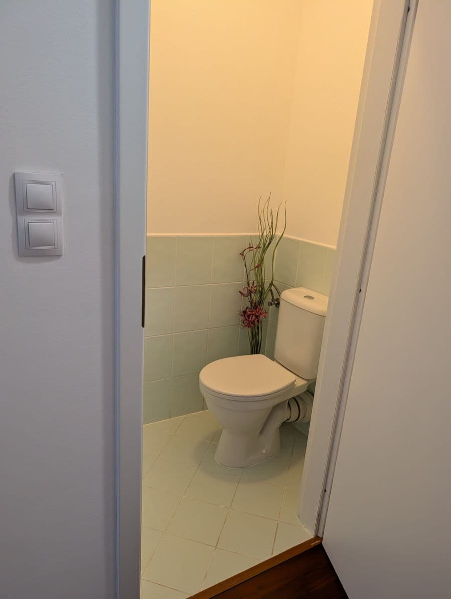 Pronájem bytu 3+kk 63 m², Pod Harfou, Praha, Praha Pronájem bytu 3+kk 63 m², Pod Harfou, Praha, Praha
