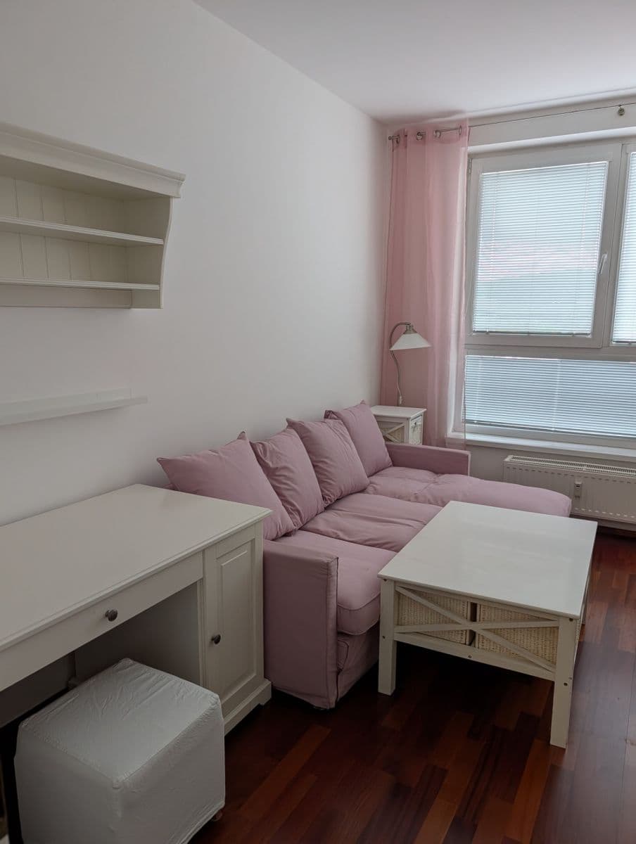 Pronájem bytu 3+kk 63 m², Pod Harfou, Praha, Praha Pronájem bytu 3+kk 63 m², Pod Harfou, Praha, Praha