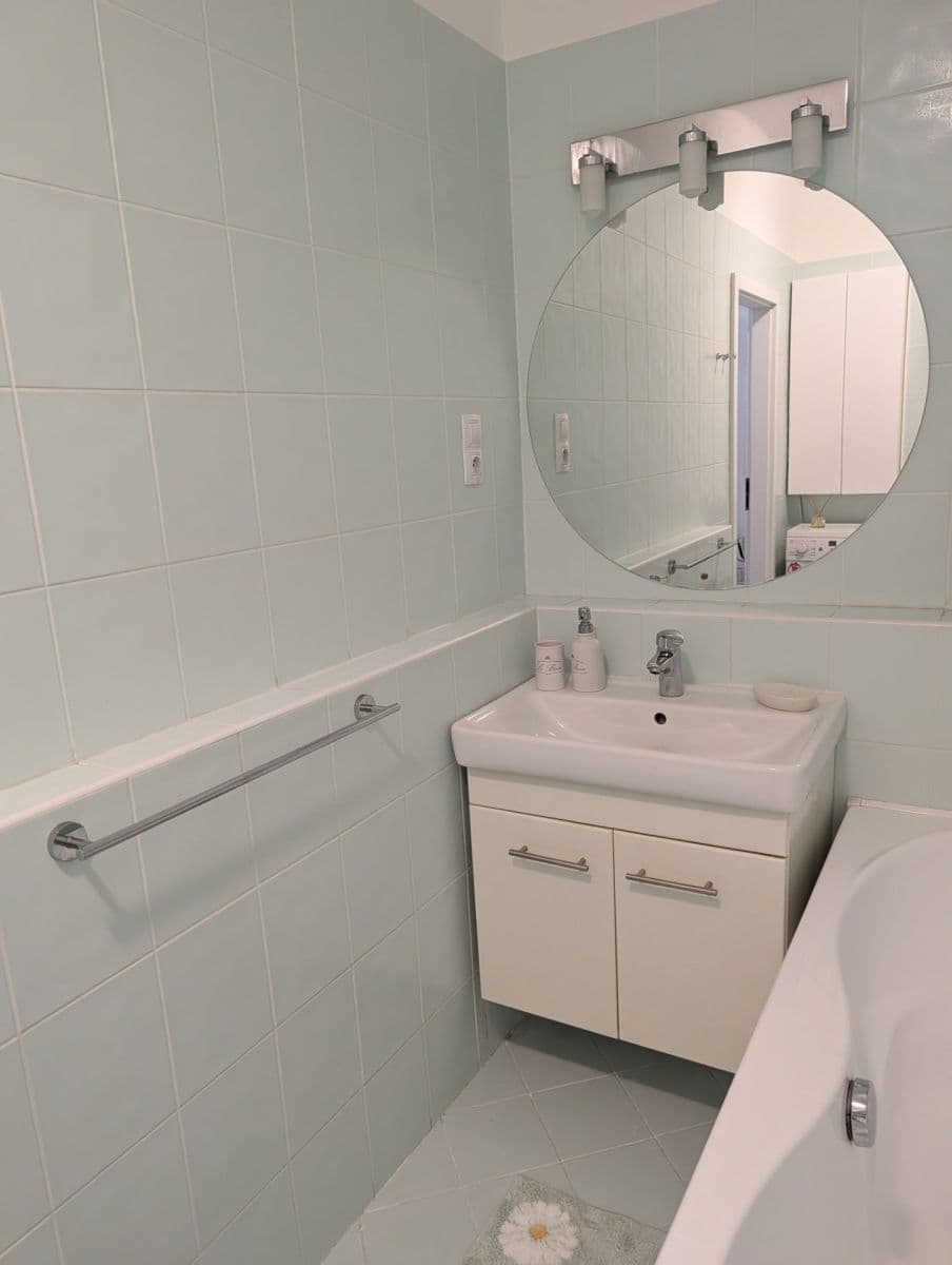 Pronájem bytu 3+kk 63 m², Pod Harfou, Praha, Praha Pronájem bytu 3+kk 63 m², Pod Harfou, Praha, Praha