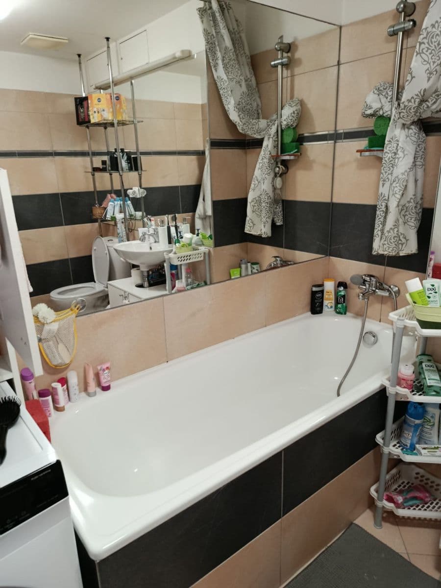 Pronájem bytu 2+kk 63 m², Skloněná, Praha, Praha Pronájem bytu 2+kk 63 m², Skloněná, Praha, Praha