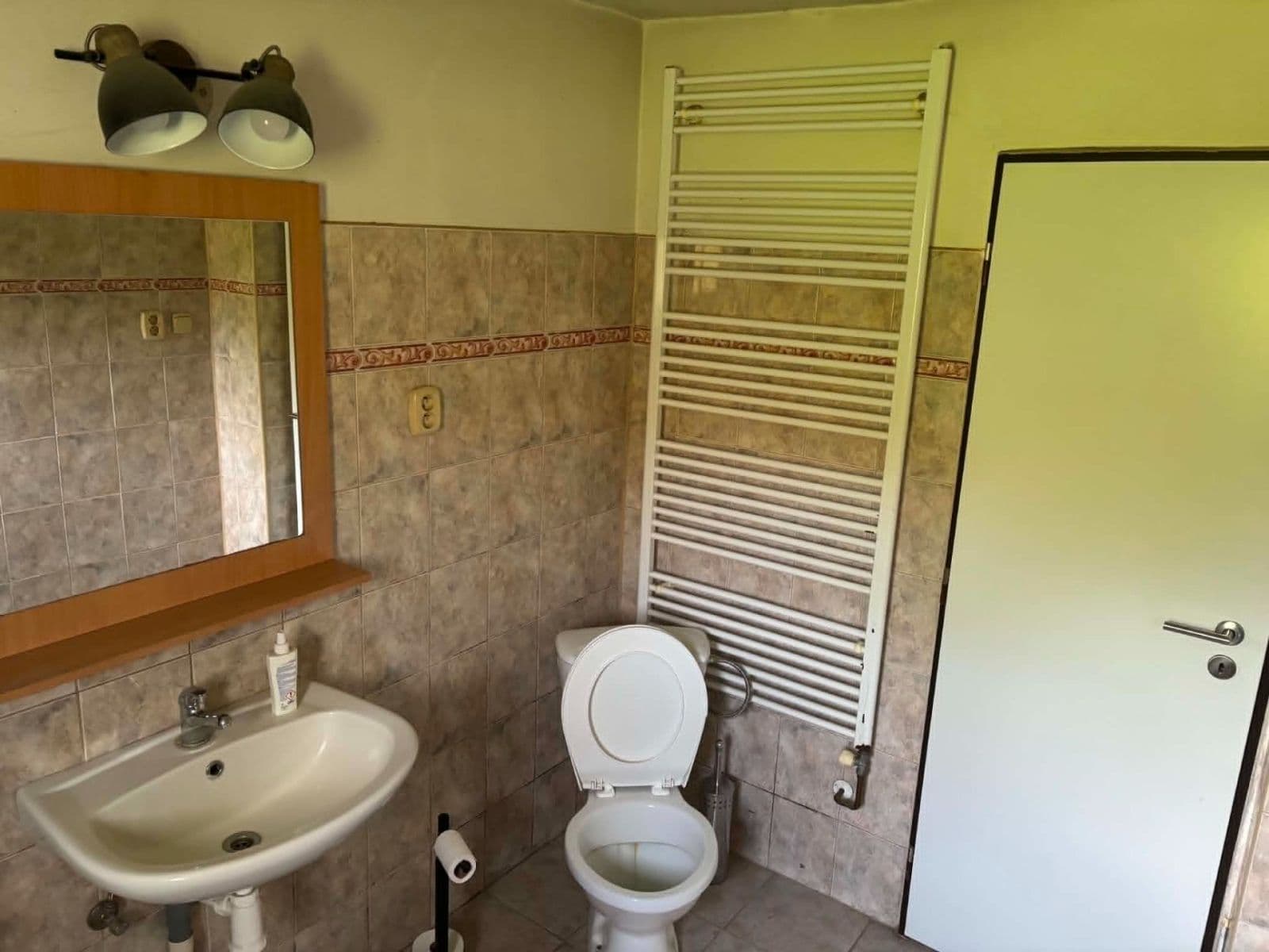 Prodej domu 100 m², pozemek 1.100 m², Velenice, Liberecký kraj Prodej domu 100 m², pozemek 1.100 m², Velenice, Liberecký kraj