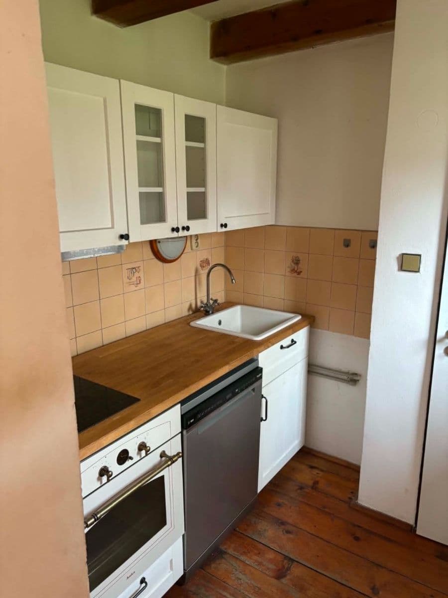 Prodej domu 100 m², pozemek 1.100 m², Velenice, Liberecký kraj Prodej domu 100 m², pozemek 1.100 m², Velenice, Liberecký kraj
