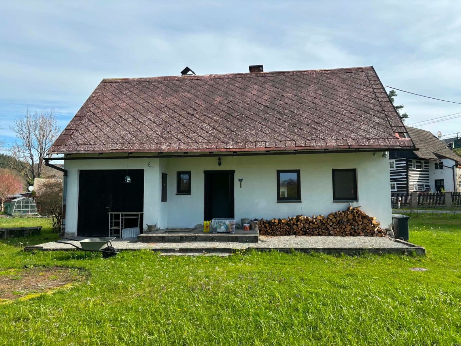 Prodej domu 100 m², pozemek 1.100 m², Velenice, Liberecký kraj Prodej domu 100 m², pozemek 1.100 m², Velenice, Liberecký kraj