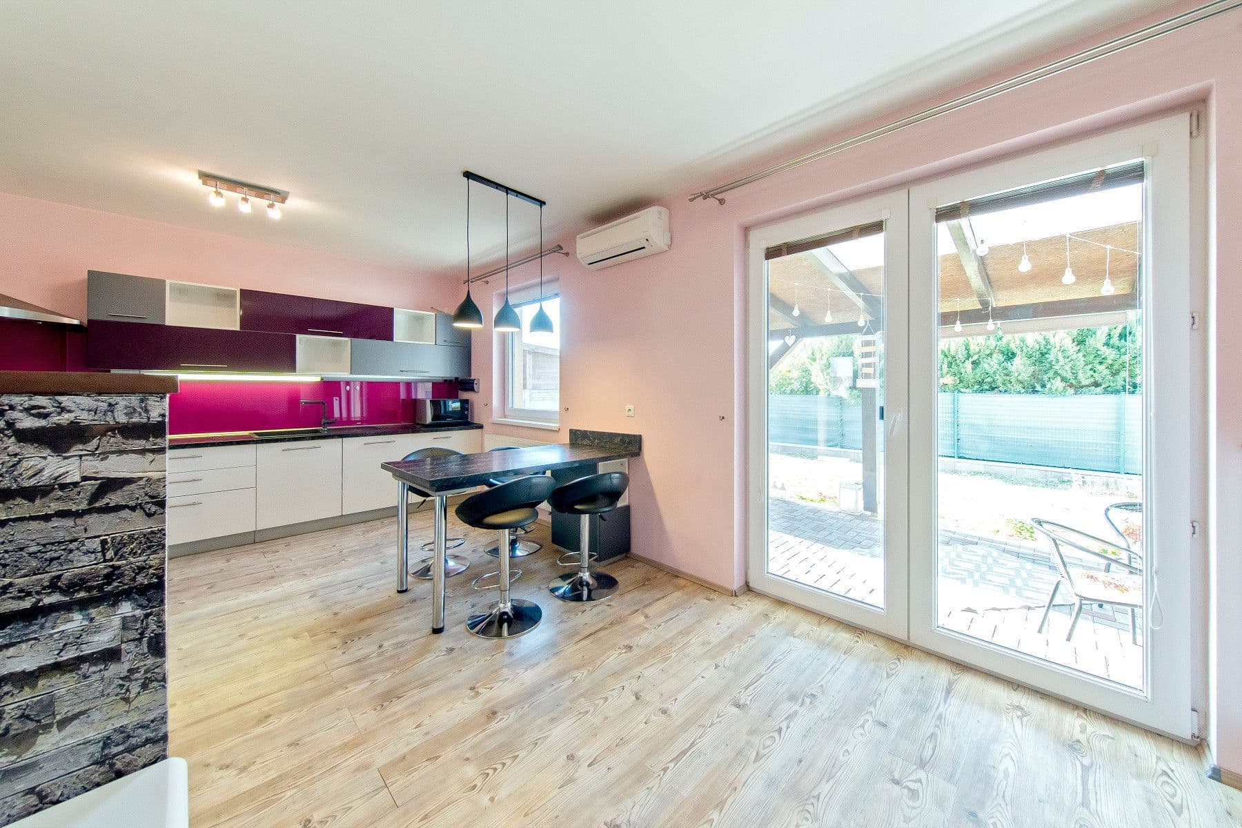 Pronájem domu 70 m², pozemek 250 m², Lipová, Marianka, Bratislavský kraj Pronájem domu 70 m², pozemek 250 m², Lipová, Marianka, Bratislavský kraj