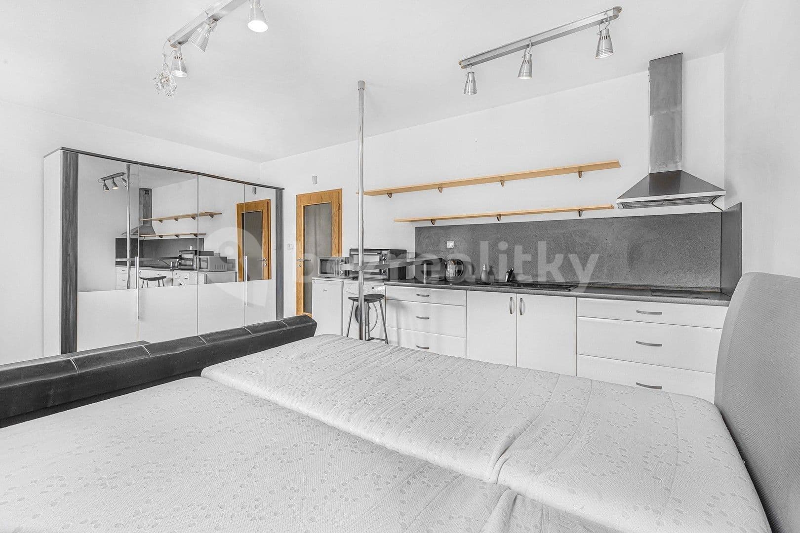 Pronájem bytu 1+kk 34 m², Plzeňská, Praha, Praha Pronájem bytu 1+kk 34 m², Plzeňská, Praha, Praha