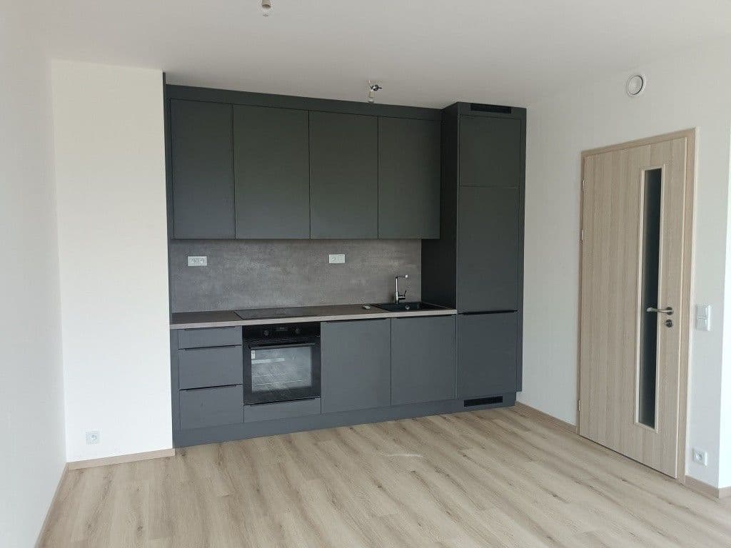 Pronájem bytu 2+kk 45 m², Hodkovická, Praha, Praha Pronájem bytu 2+kk 45 m², Hodkovická, Praha, Praha