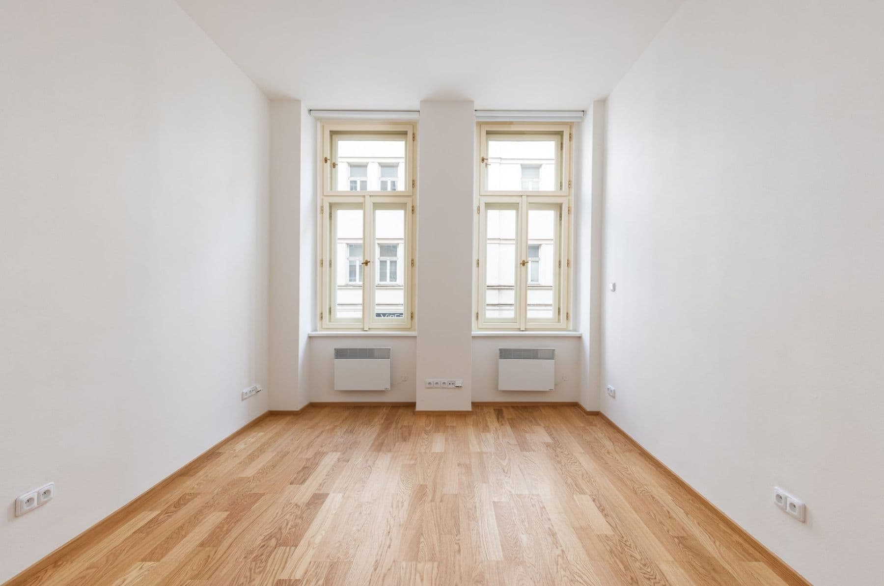 Pronájem bytu 1+kk 29 m², Seifertova, Praha, Praha Pronájem bytu 1+kk 29 m², Seifertova, Praha, Praha