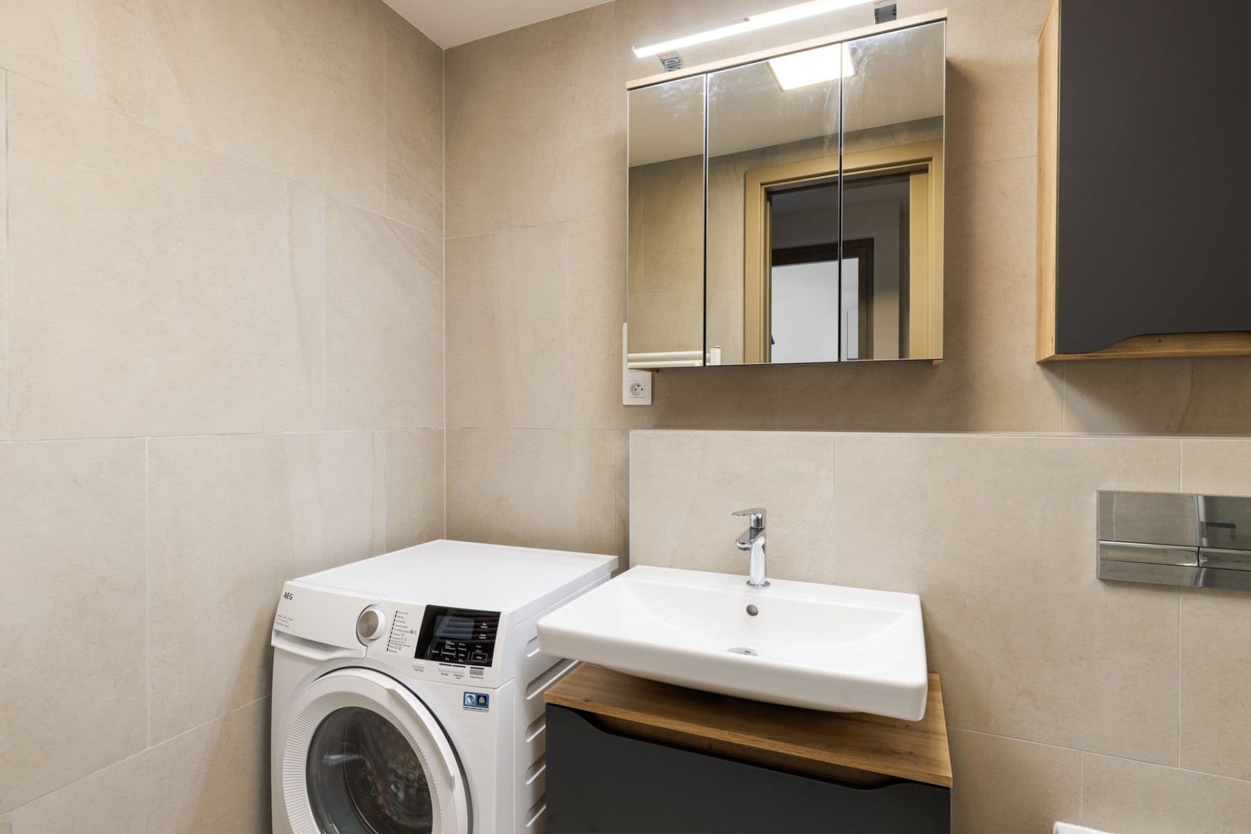 Pronájem bytu 2+kk 48 m², V domově, Praha, Praha Pronájem bytu 2+kk 48 m², V domově, Praha, Praha