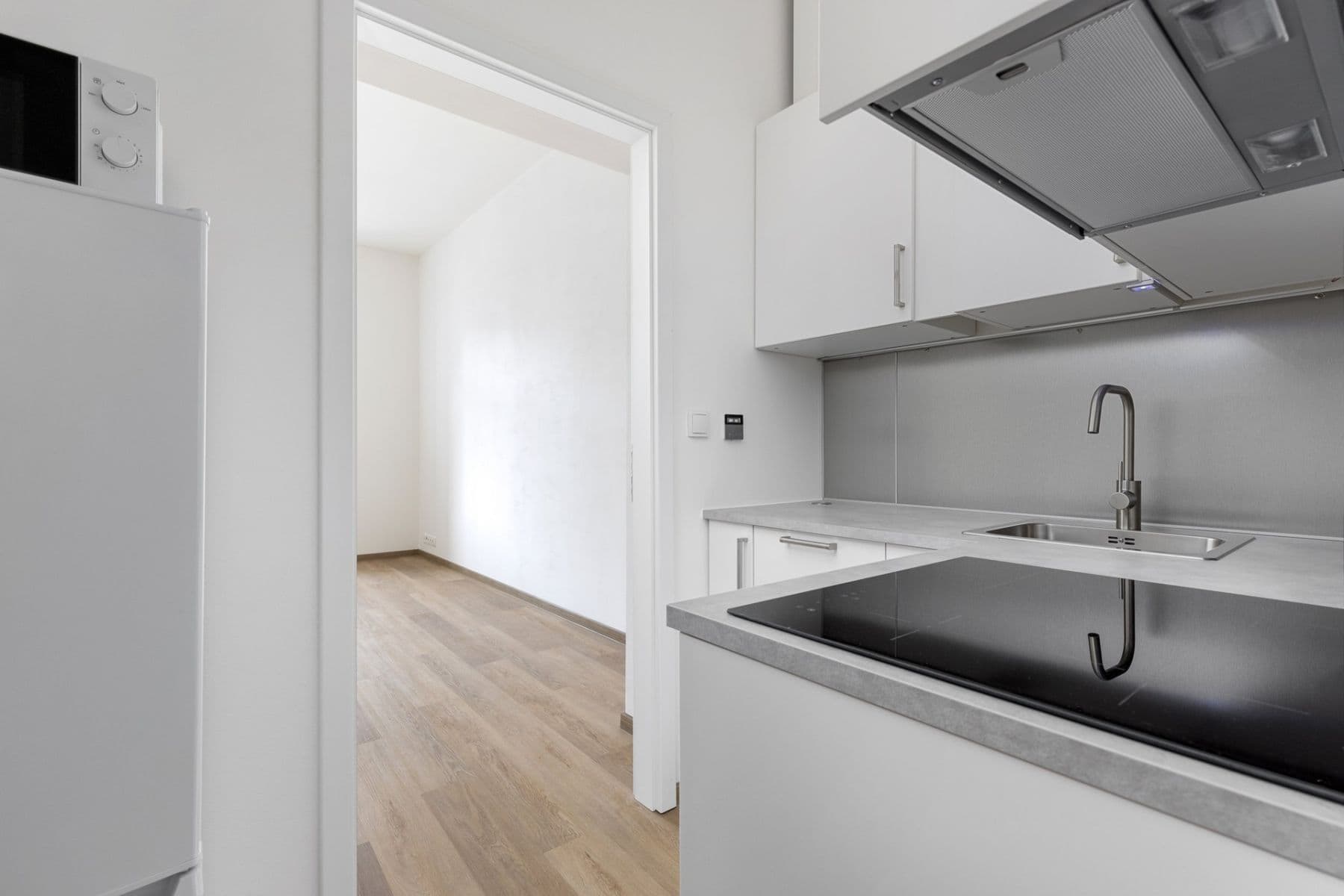 Pronájem bytu 1+kk 29 m², Milíčova, Praha, Praha Pronájem bytu 1+kk 29 m², Milíčova, Praha, Praha