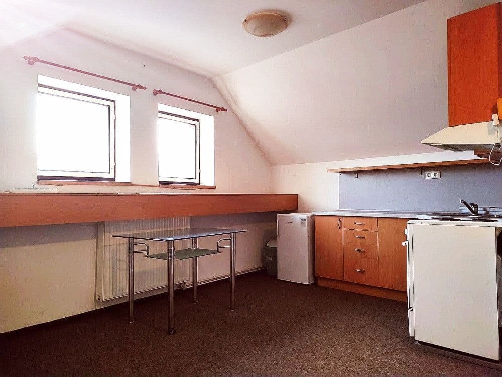 Pronájem bytu 1+kk 31 m², Na Gruntech, Zlín, Zlínský kraj Pronájem bytu 1+kk 31 m², Na Gruntech, Zlín, Zlínský kraj