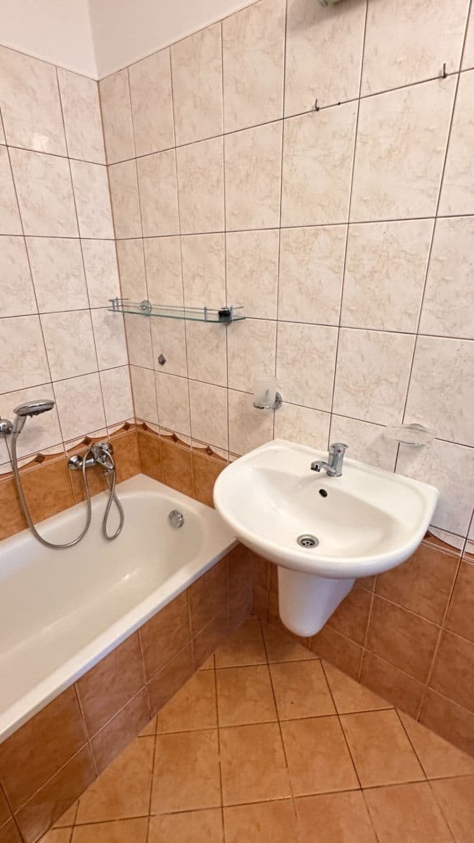 Prodej bytu 3+1 83 m², Žižice, Středočeský kraj Prodej bytu 3+1 83 m², Žižice, Středočeský kraj