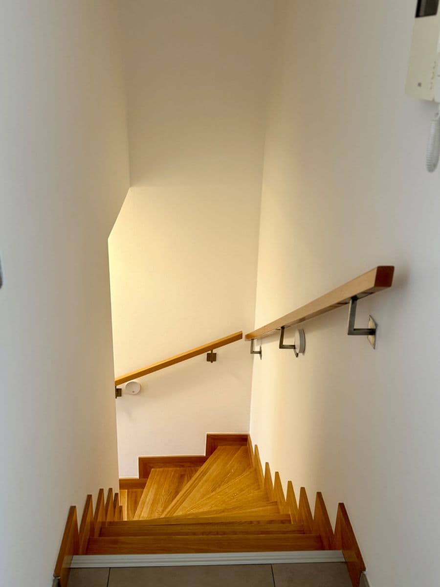 Pronájem bytu 2+kk 55 m², Mezitraťová, Praha, Praha Pronájem bytu 2+kk 55 m², Mezitraťová, Praha, Praha
