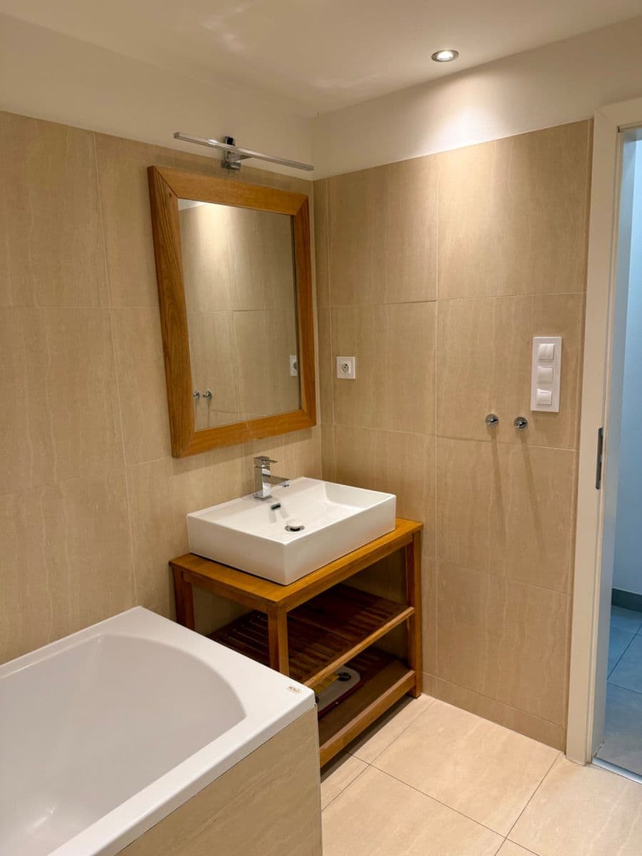 Pronájem bytu 2+kk 55 m², Mezitraťová, Praha, Praha Pronájem bytu 2+kk 55 m², Mezitraťová, Praha, Praha