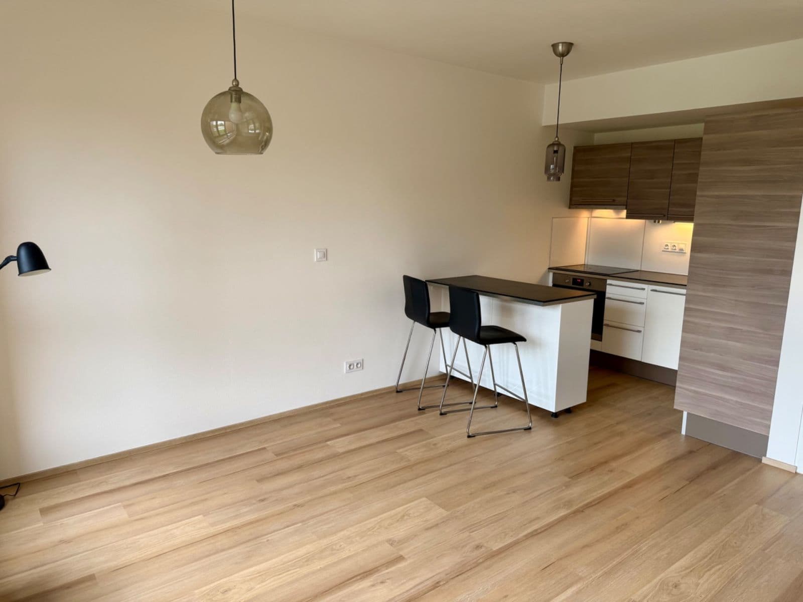Pronájem bytu 2+kk 55 m², Mezitraťová, Praha, Praha Pronájem bytu 2+kk 55 m², Mezitraťová, Praha, Praha