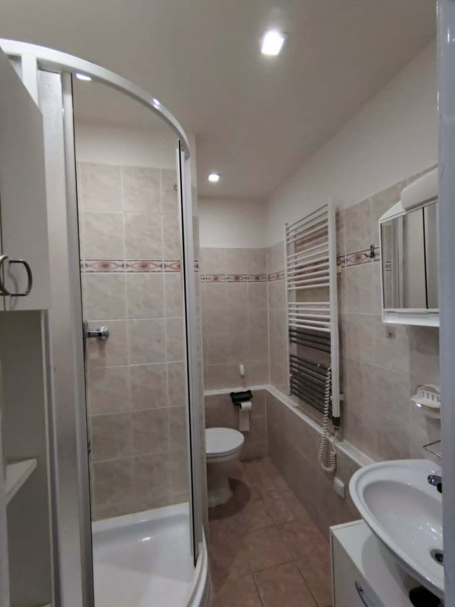 Pronájem bytu 1+1 37 m², Křivoklátská, Nové Strašecí, Středočeský kraj Pronájem bytu 1+1 37 m², Křivoklátská, Nové Strašecí, Středočeský kraj