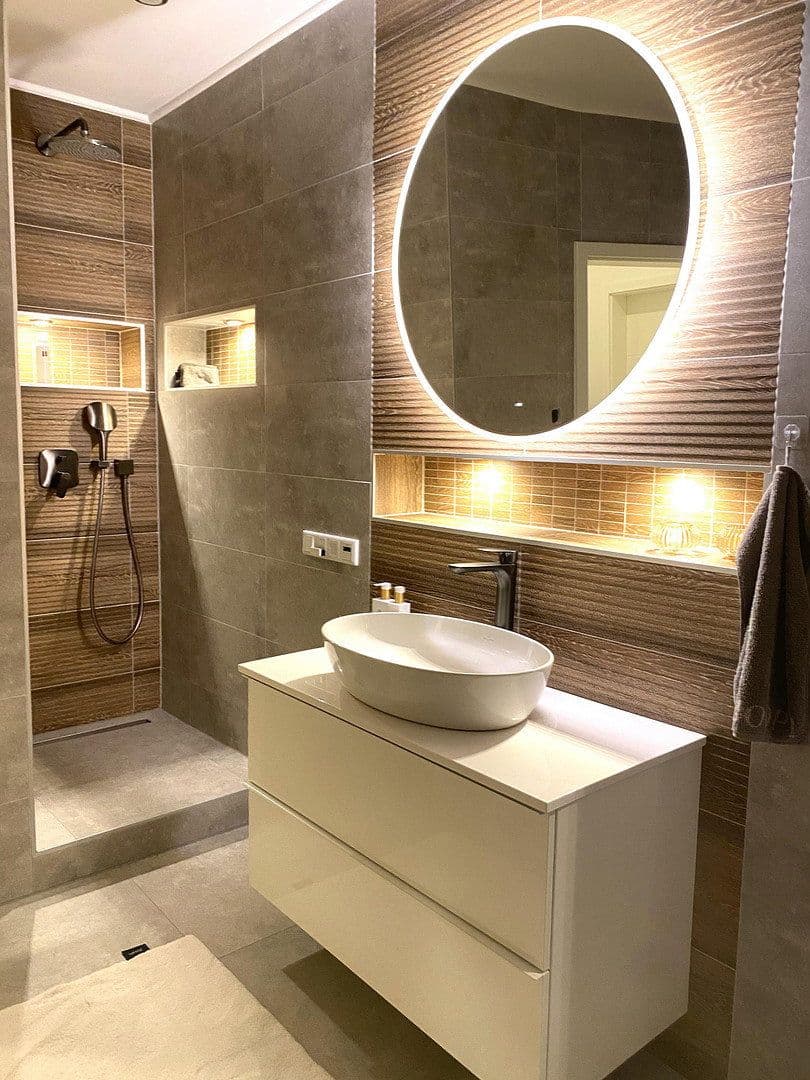 Prodej bytu 3+1 108 m², Heidter Berg, Wuppertal, Severní Porýní-Vestfálsko Prodej bytu 3+1 108 m², Heidter Berg, Wuppertal, Severní Porýní-Vestfálsko