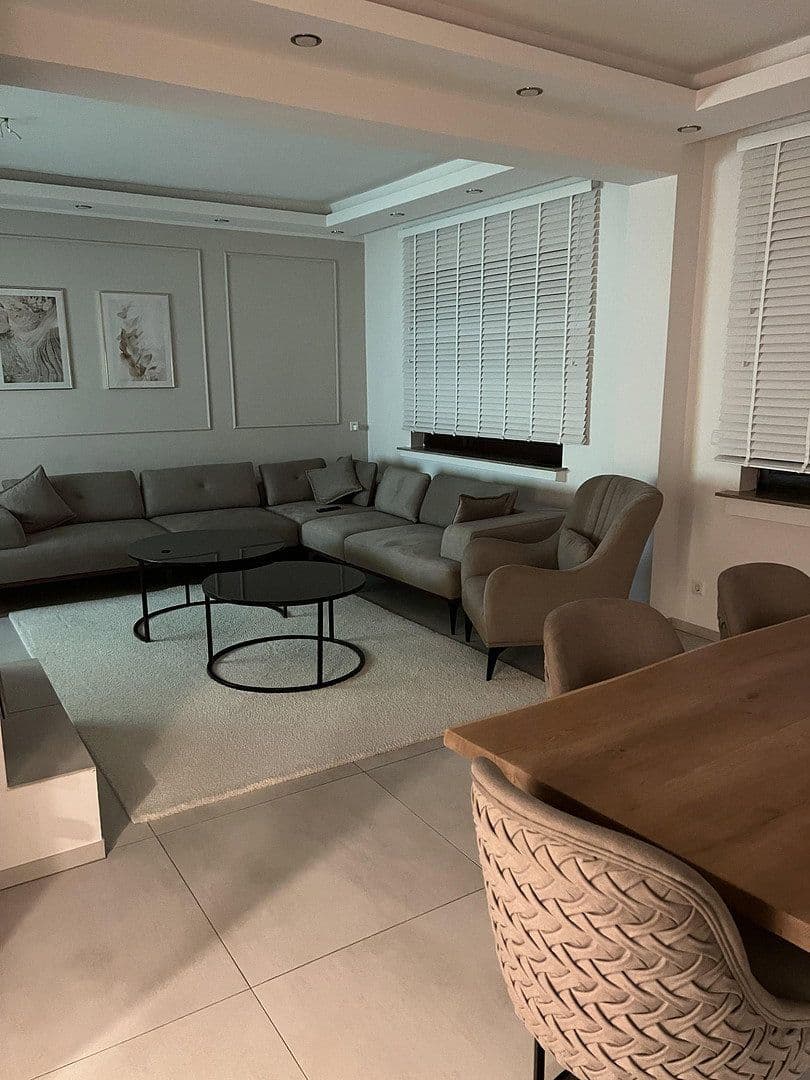 Prodej bytu 3+1 108 m², Heidter Berg, Wuppertal, Severní Porýní-Vestfálsko Prodej bytu 3+1 108 m², Heidter Berg, Wuppertal, Severní Porýní-Vestfálsko