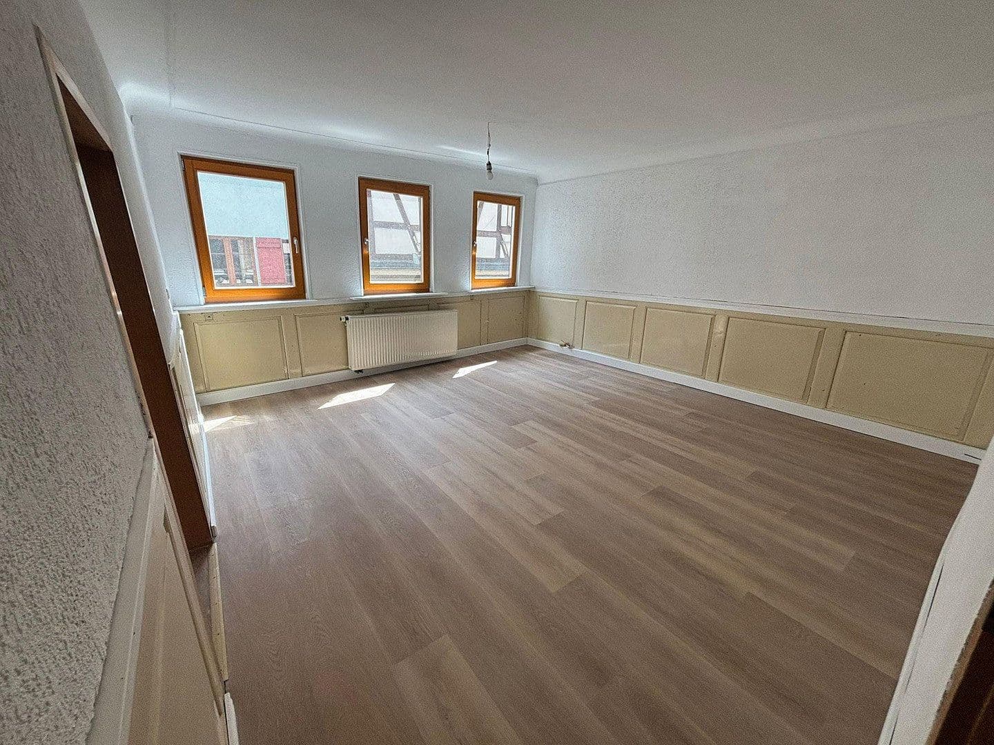 Pronájem bytu 5+1 117 m², Stuttgarter Straße 5, Herrenberg, Bádensko-Württembersko Pronájem bytu 5+1 117 m², Stuttgarter Straße 5, Herrenberg, Bádensko-Württembersko