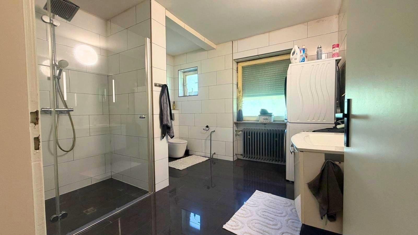 Prodej domu 155 m², pozemek 420 m², Frankenthal, Porýní-Falc Prodej domu 155 m², pozemek 420 m², Frankenthal, Porýní-Falc