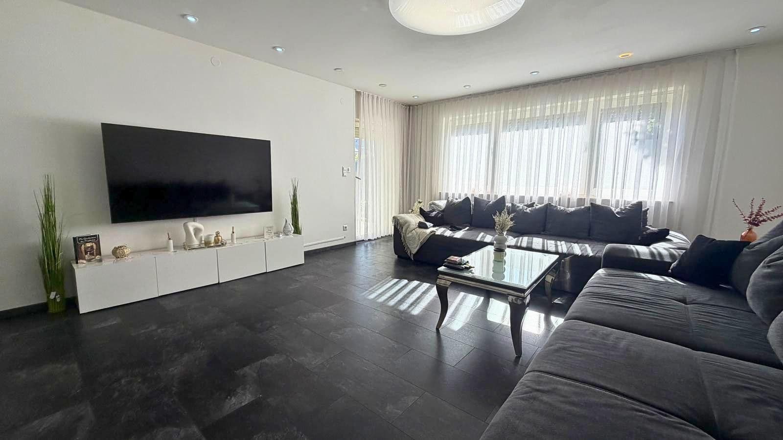 Prodej domu 155 m², pozemek 420 m², Frankenthal, Porýní-Falc Prodej domu 155 m², pozemek 420 m², Frankenthal, Porýní-Falc