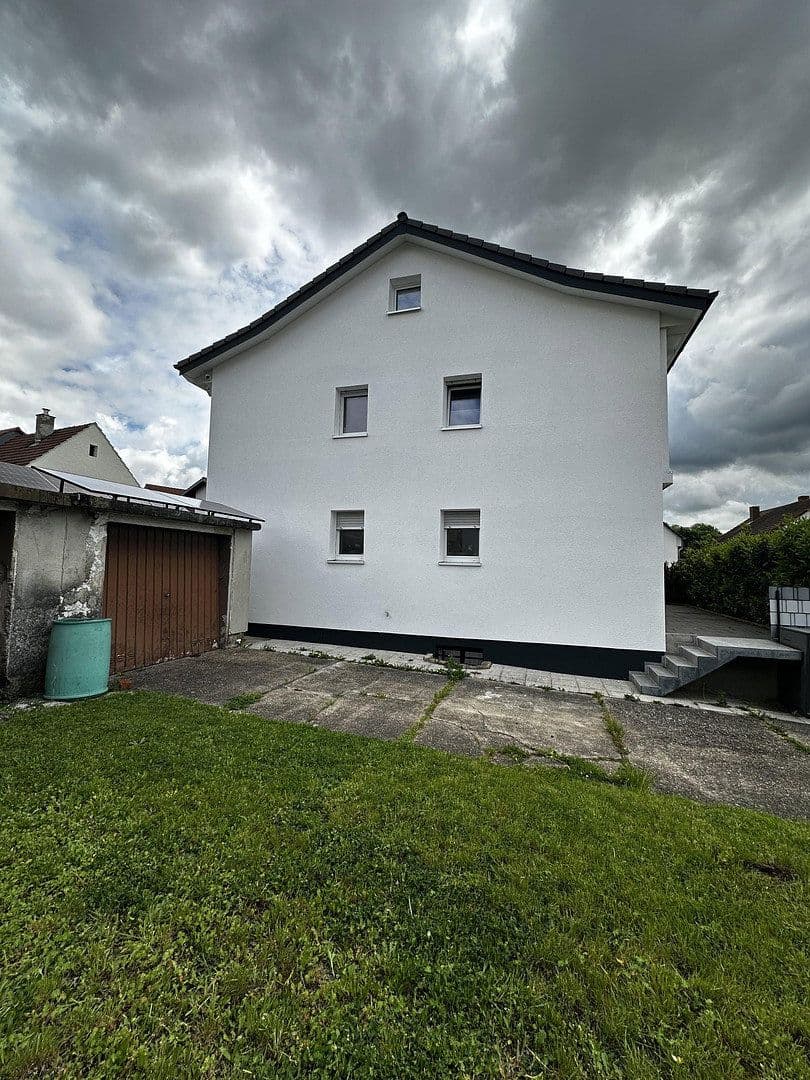 Prodej domu 129 m², pozemek 423 m², Östringen, Bádensko-Württembersko Prodej domu 129 m², pozemek 423 m², Östringen, Bádensko-Württembersko