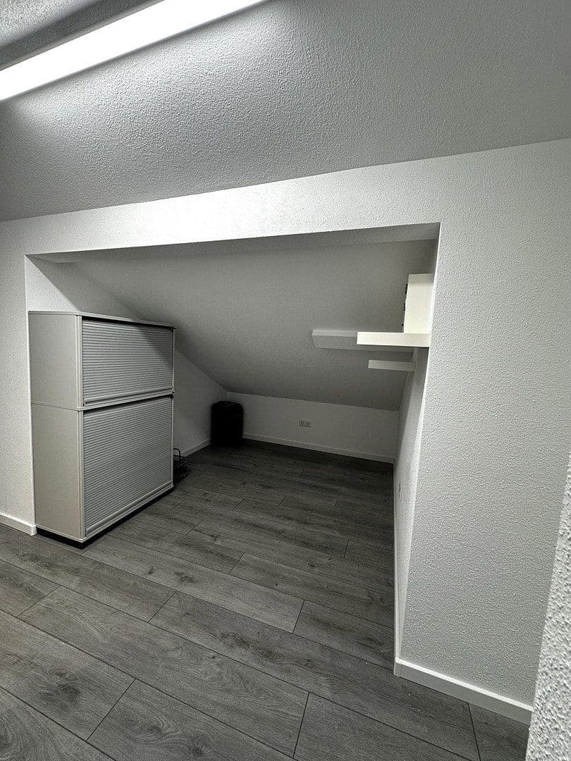 Prodej domu 129 m², pozemek 423 m², Östringen, Bádensko-Württembersko Prodej domu 129 m², pozemek 423 m², Östringen, Bádensko-Württembersko
