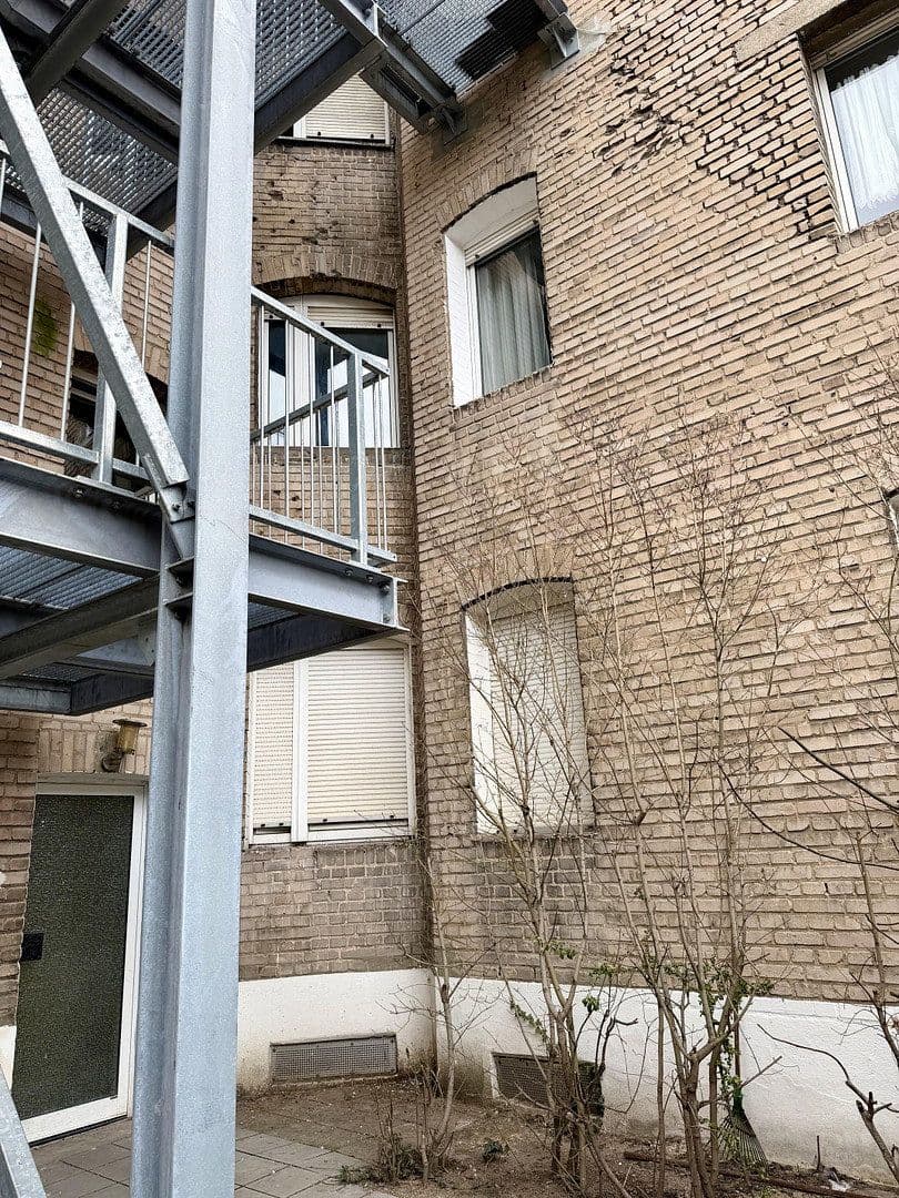 Prodej bytu 4+1 89 m², Zerzabelshofstr. 17, Nürnberg, Bavorsko Prodej bytu 4+1 89 m², Zerzabelshofstr. 17, Nürnberg, Bavorsko