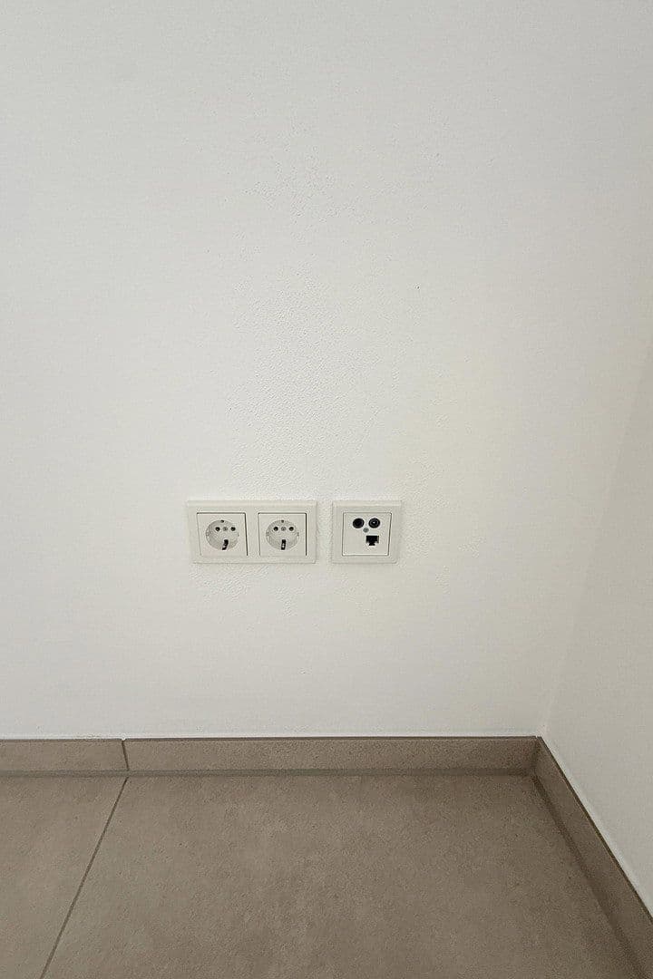 Pronájem bytu 3+1 61 m², An der Schwefelquelle 2, Schwandorf, Bavorsko Pronájem bytu 3+1 61 m², An der Schwefelquelle 2, Schwandorf, Bavorsko