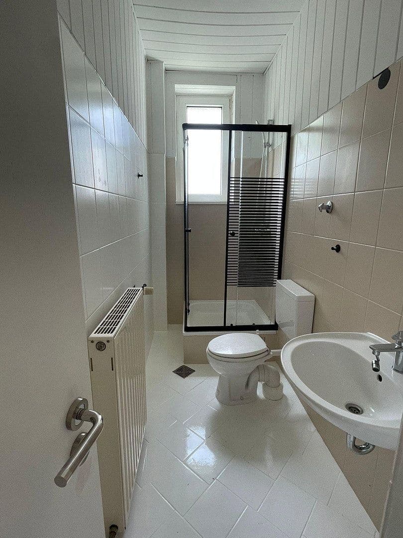 Pronájem bytu 4+1 132 m², Kemnitzer Str. 23, Werder (Havel), Braniborsko Pronájem bytu 4+1 132 m², Kemnitzer Str. 23, Werder (Havel), Braniborsko