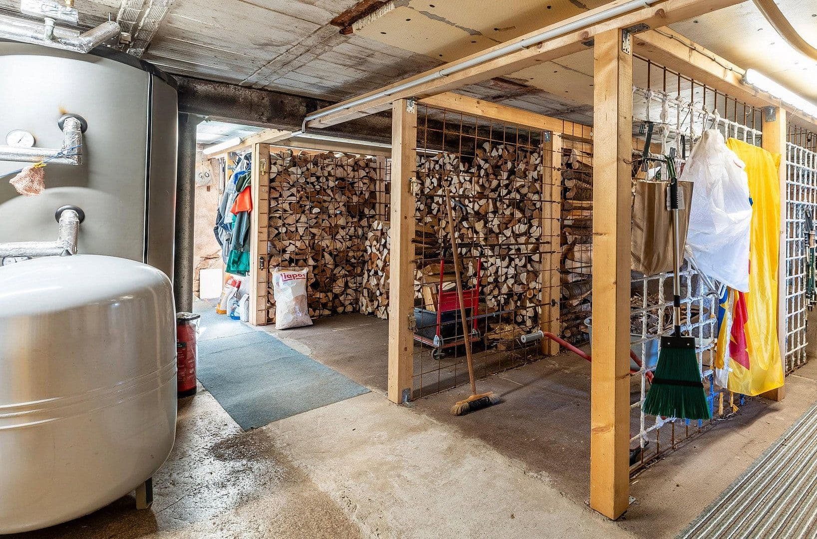 Prodej domu 330 m², pozemek 15.000 m², Königsfeld im Schwarzwald, Bádensko-Württembersko Prodej domu 330 m², pozemek 15.000 m², Königsfeld im Schwarzwald, Bádensko-Württembersko