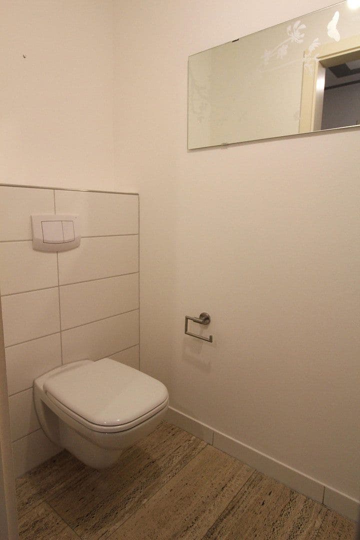 Prodej domu 158 m², pozemek 286 m², Hoppegartenring 119, Langenhagen, Dolní Sasko Prodej domu 158 m², pozemek 286 m², Hoppegartenring 119, Langenhagen, Dolní Sasko