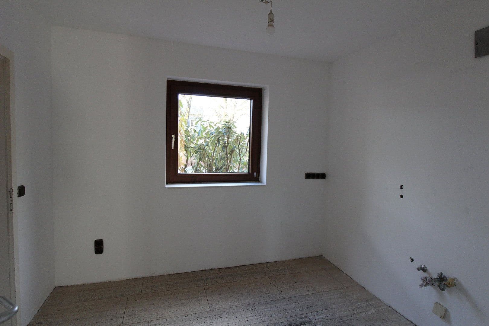 Prodej domu 158 m², pozemek 286 m², Hoppegartenring 119, Langenhagen, Dolní Sasko Prodej domu 158 m², pozemek 286 m², Hoppegartenring 119, Langenhagen, Dolní Sasko