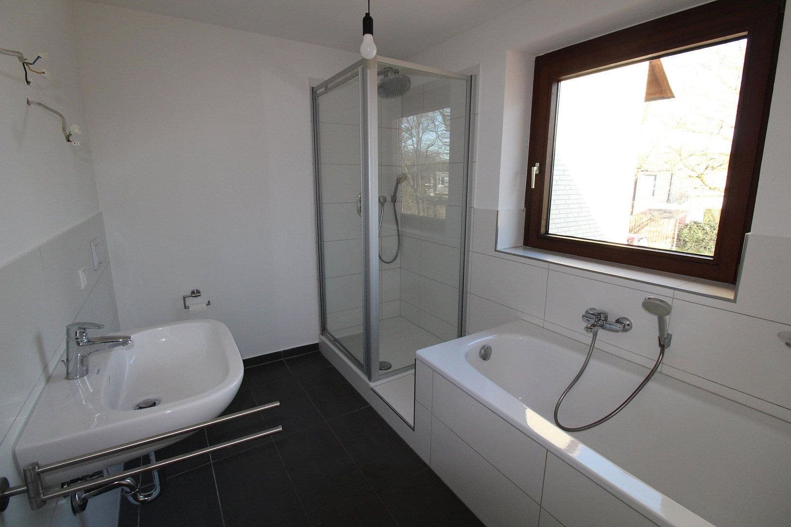 Prodej domu 158 m², pozemek 286 m², Hoppegartenring 119, Langenhagen, Dolní Sasko Prodej domu 158 m², pozemek 286 m², Hoppegartenring 119, Langenhagen, Dolní Sasko