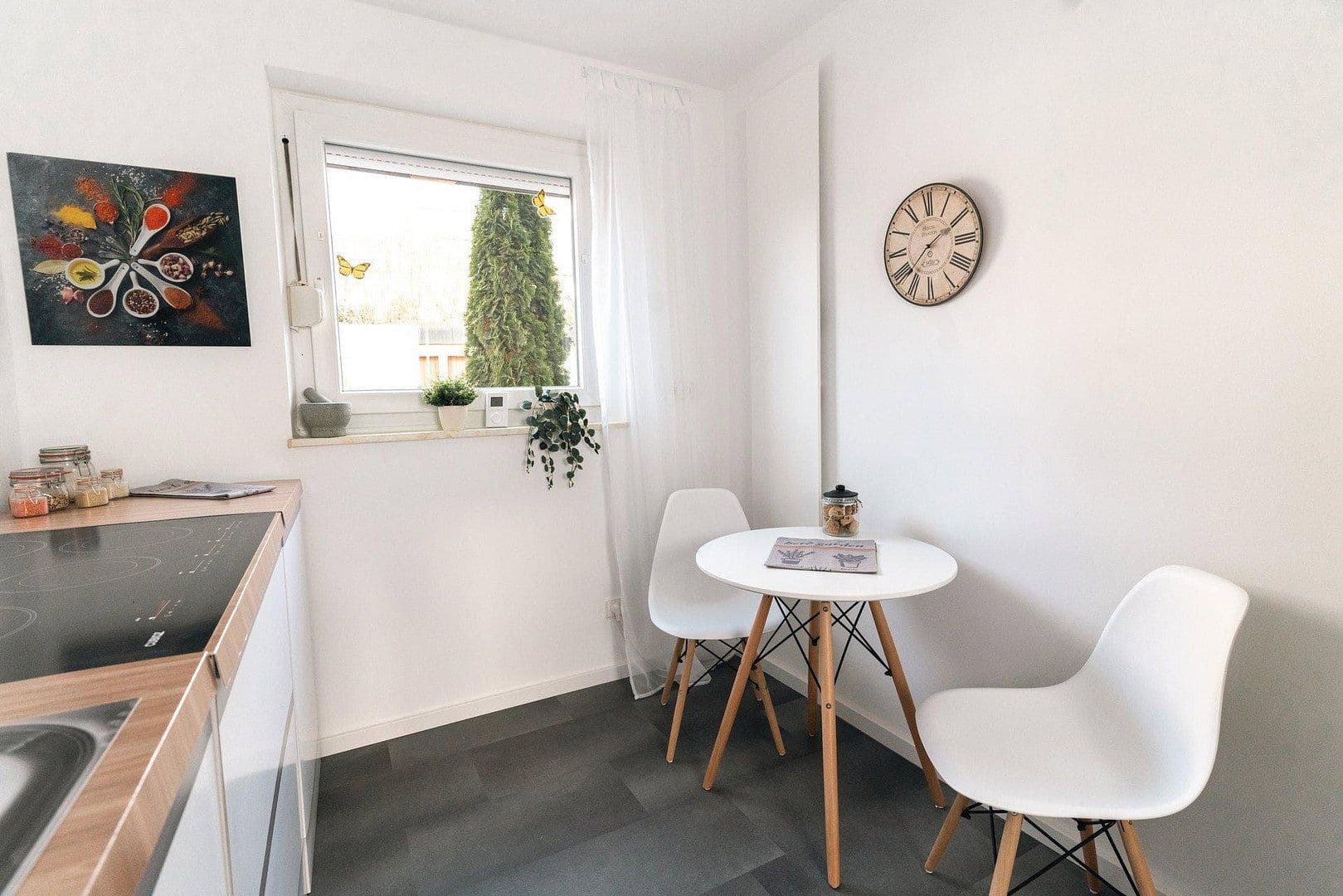Prodej bytu 2+1 50 m², Bonn, Severní Porýní-Vestfálsko Prodej bytu 2+1 50 m², Bonn, Severní Porýní-Vestfálsko