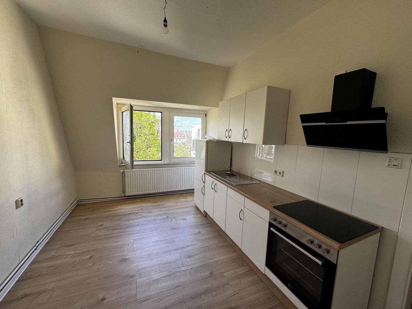 Pronájem bytu 2+1 60 m², Liebigstr. 74, Osnabrück, Dolní Sasko Pronájem bytu 2+1 60 m², Liebigstr. 74, Osnabrück, Dolní Sasko
